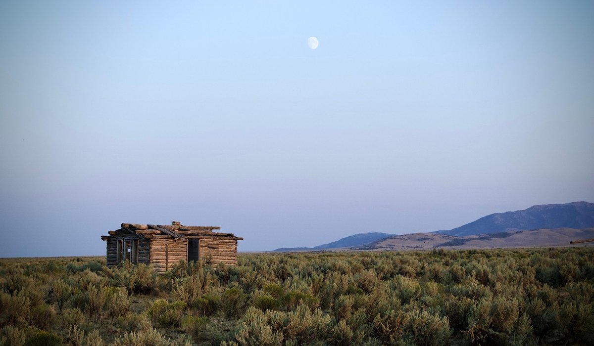 Saving Money on Last-Minute Self-Catering Stays
